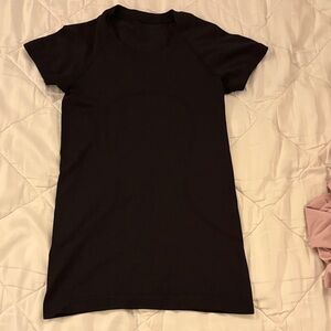 lululemon athletica Black Short Sleeve Tee
